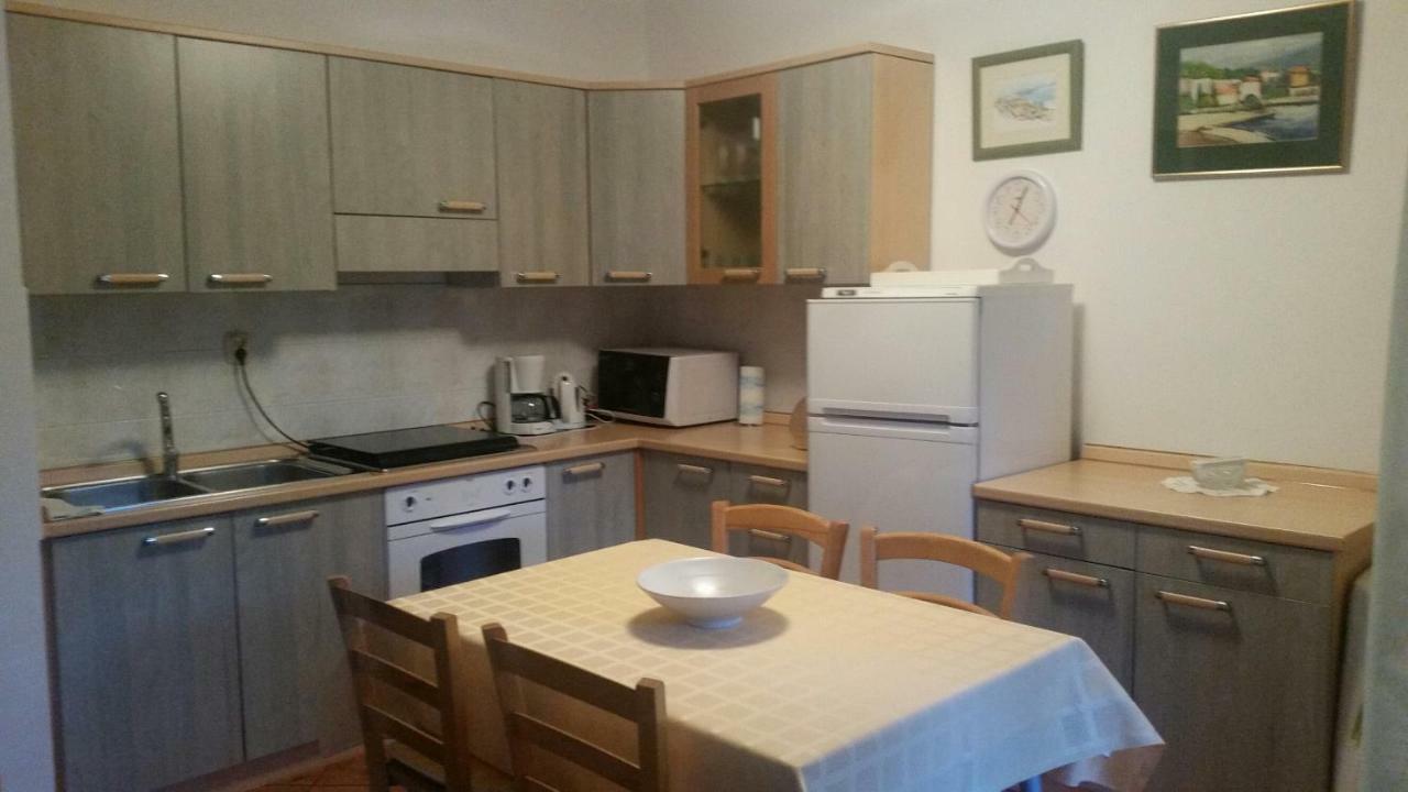 Apartment Branko With Free Parking Icici Exterior photo