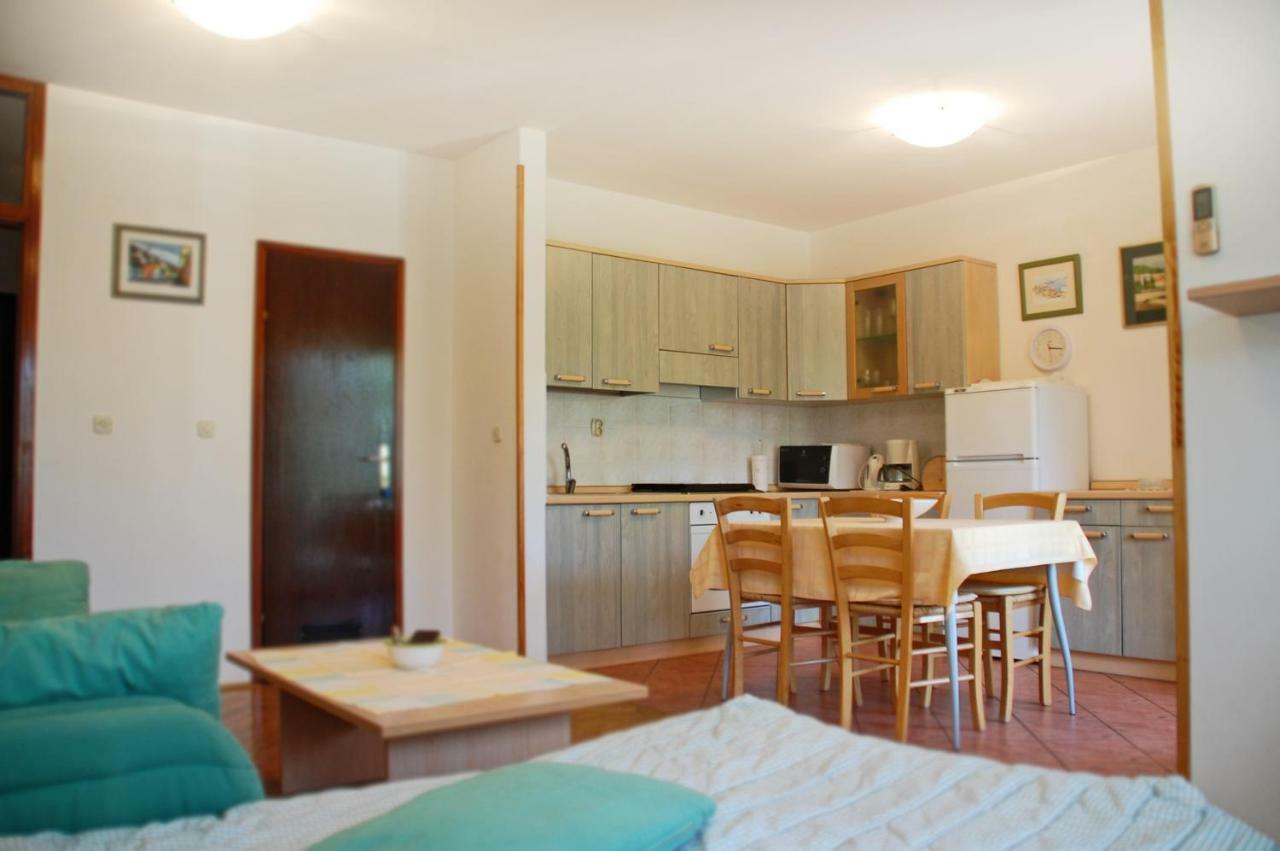 Apartment Branko With Free Parking Icici Exterior photo
